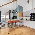 Edler Wohnraum Schwanenteich-penthouse Mit Garage, Grill, Kaffeevollautomat, Klima, Lift & Terrasse *