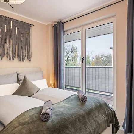 Edler Wohnraum Schwanenteich-penthouse Mit Garage, Grill, Kaffeevollautomat, Klima, Lift & Terrasse Apartment Zwickau