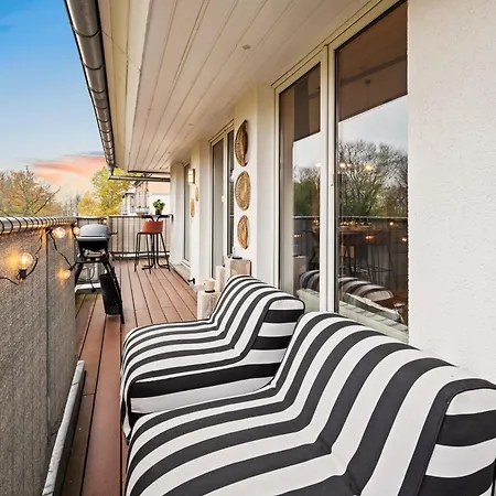 Edler Wohnraum Schwanenteich-penthouse Mit Garage, Grill, Kaffeevollautomat, Klima, Lift & Terrasse